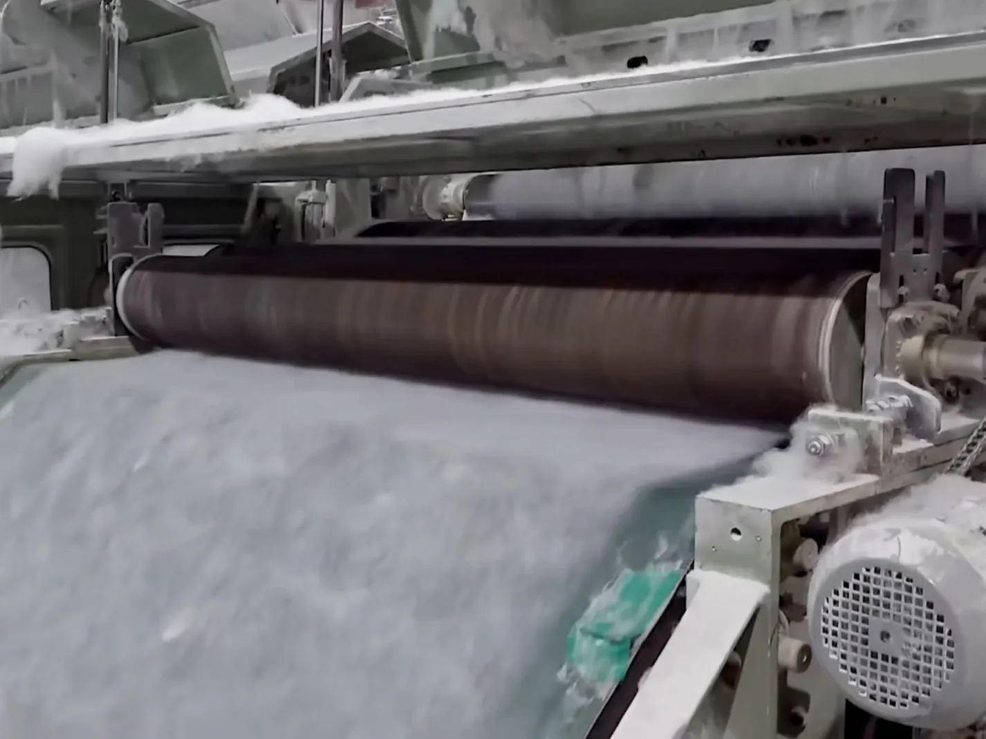 Bedding Products Filling Opening and Layering