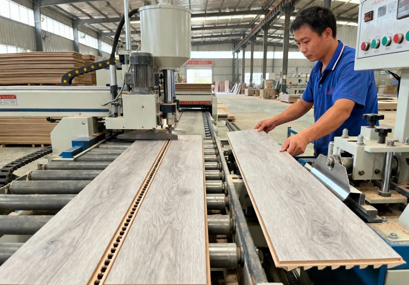 SPC Flooring Grooving Beveling