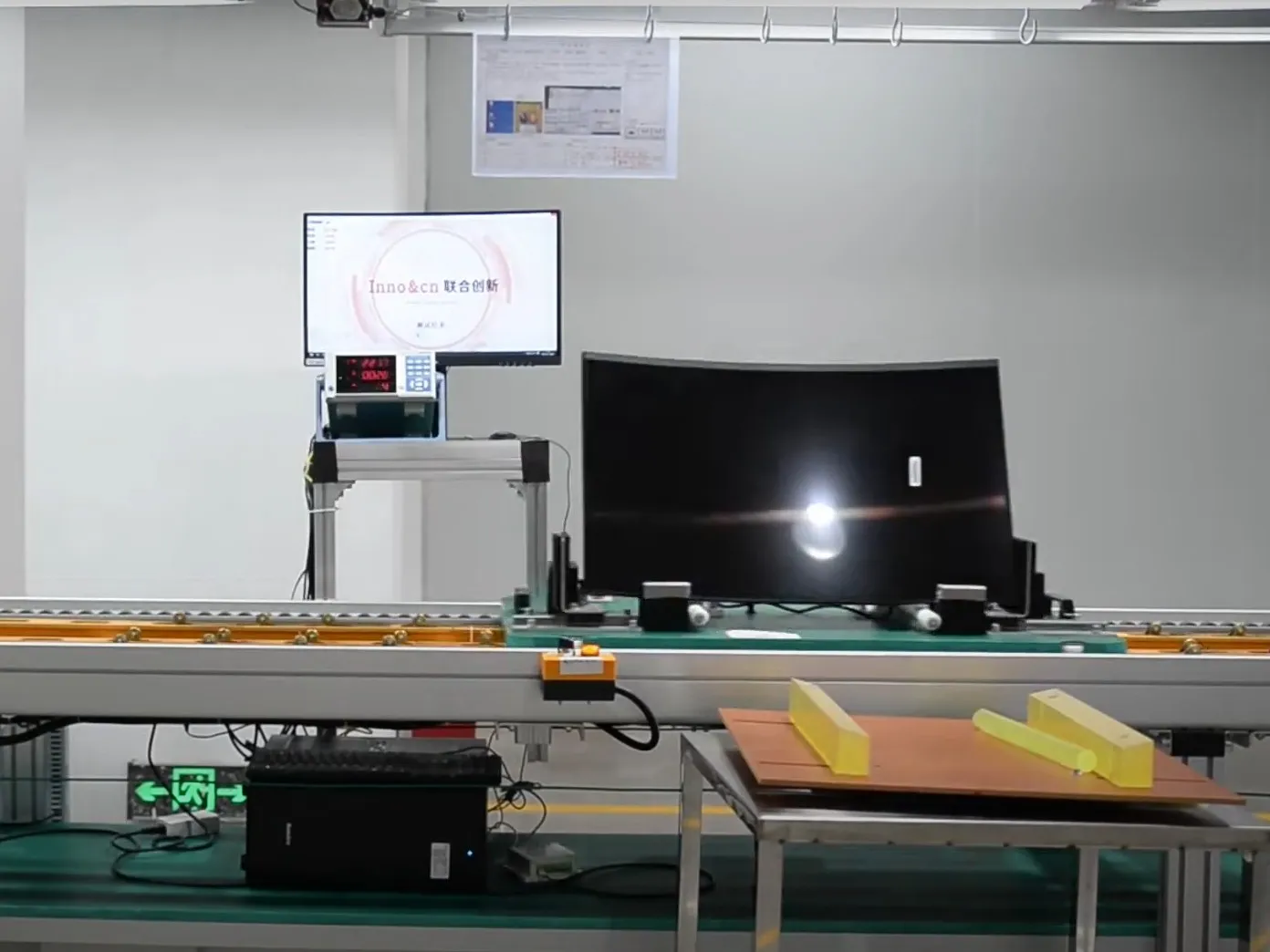 Computer Monitors Function Testing And Quality Inspection