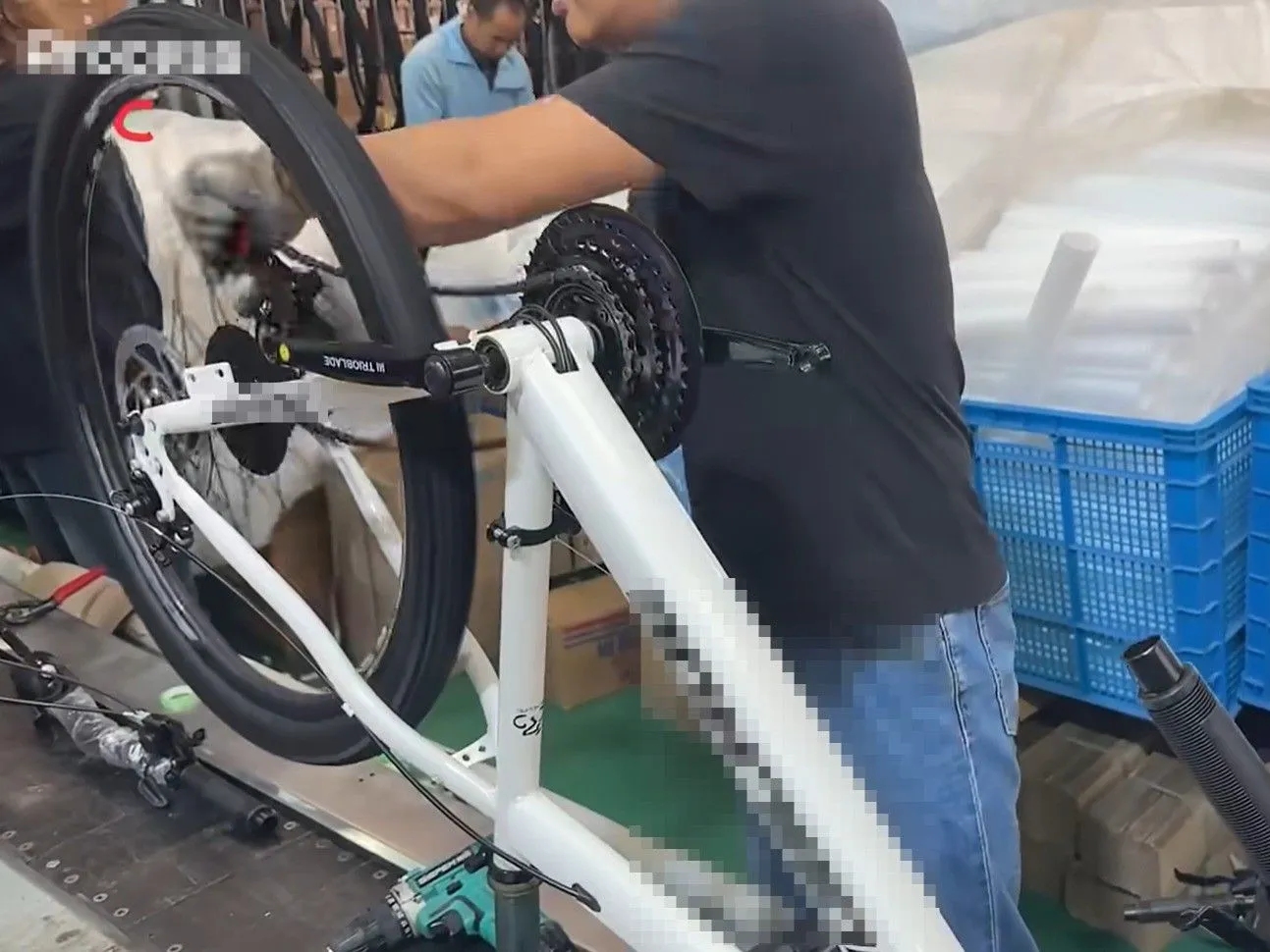 Electric Bike Appearance Inspection Cleaning