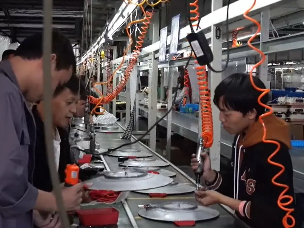 Electric Grills Final Assembly