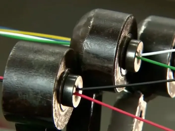 Electrical Cables Core Twisting