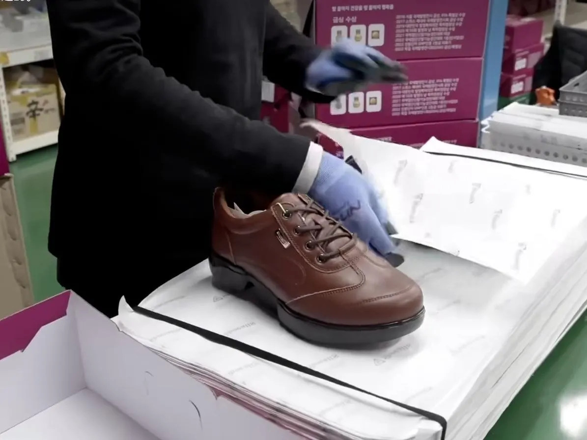 Footwear Inspection and Packing