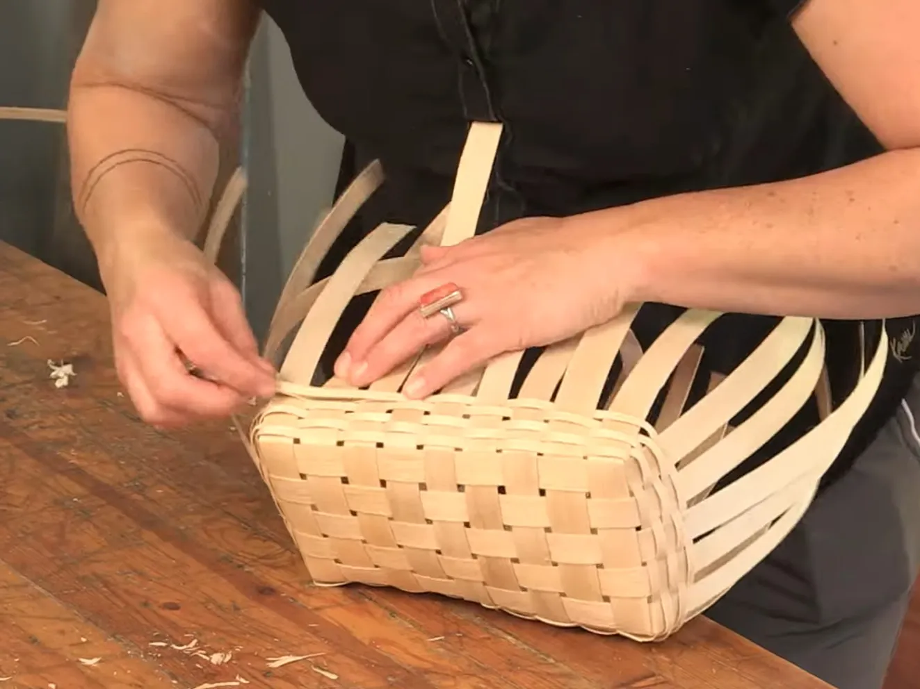 Handicrafts Body Weaving