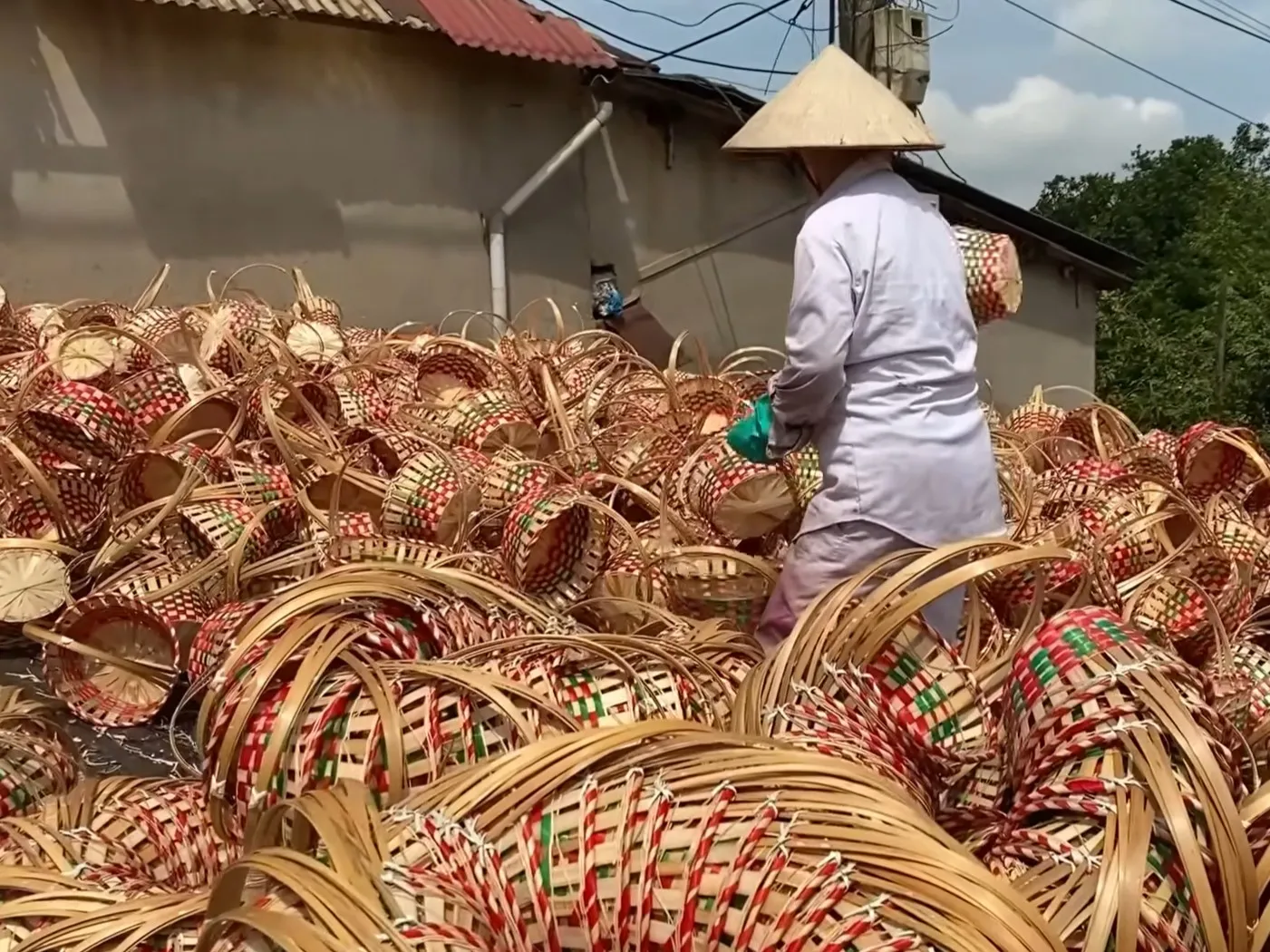 Handicrafts Dipping And Drying