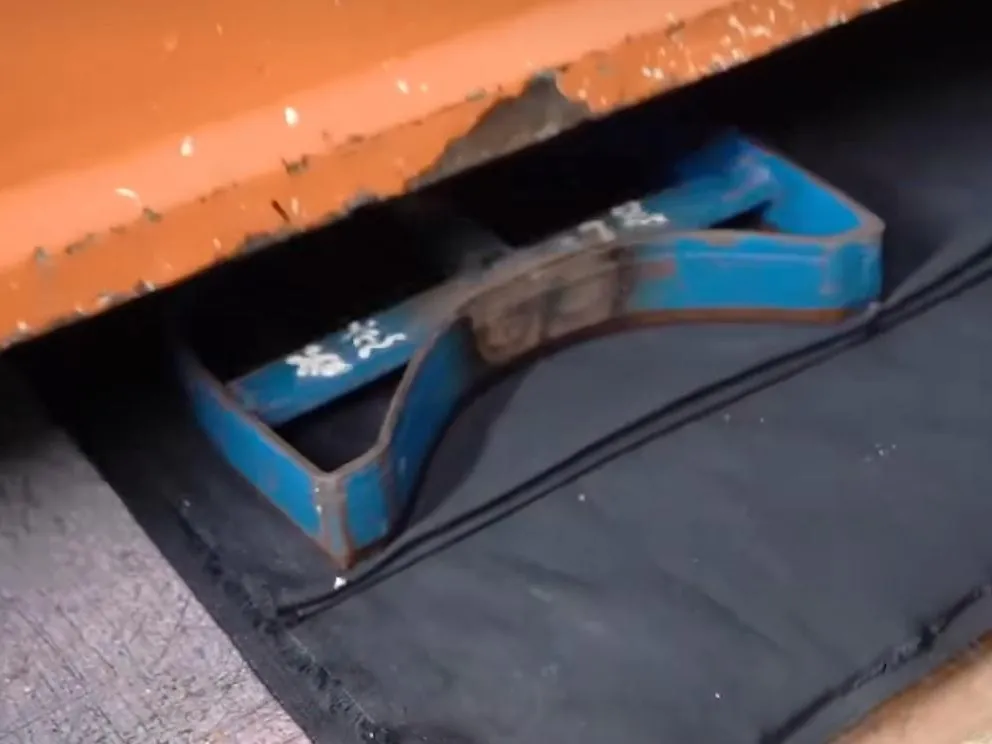 Hats Material Cutting