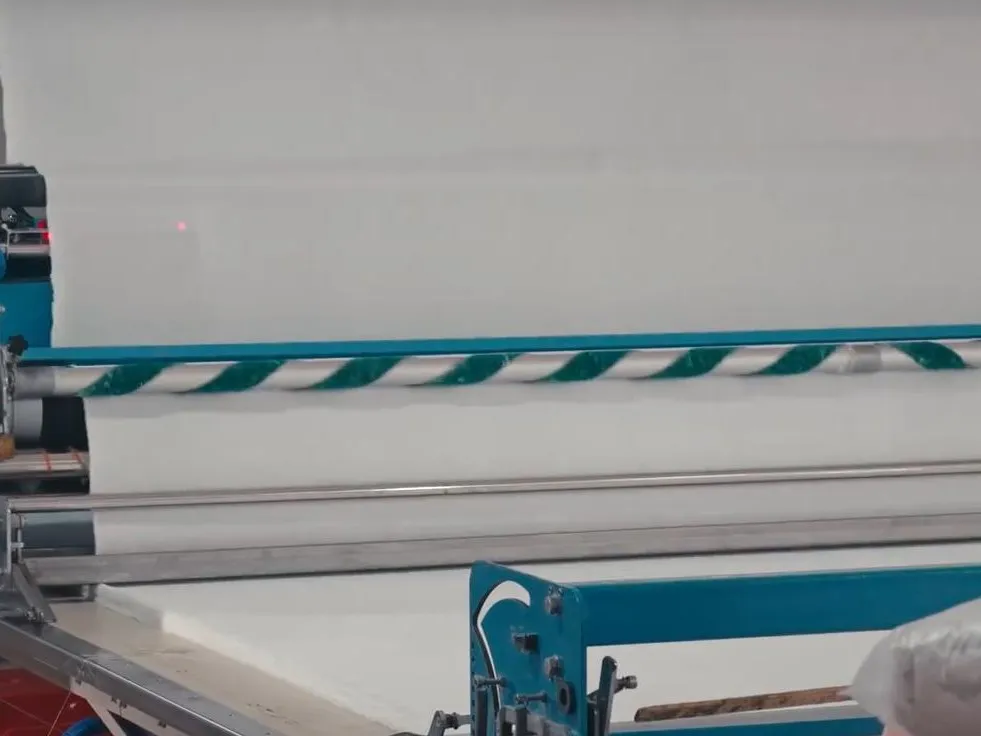 Home Textiles Fabric Cutting