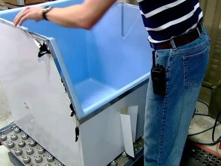 Ice Makers Insulation Foaming