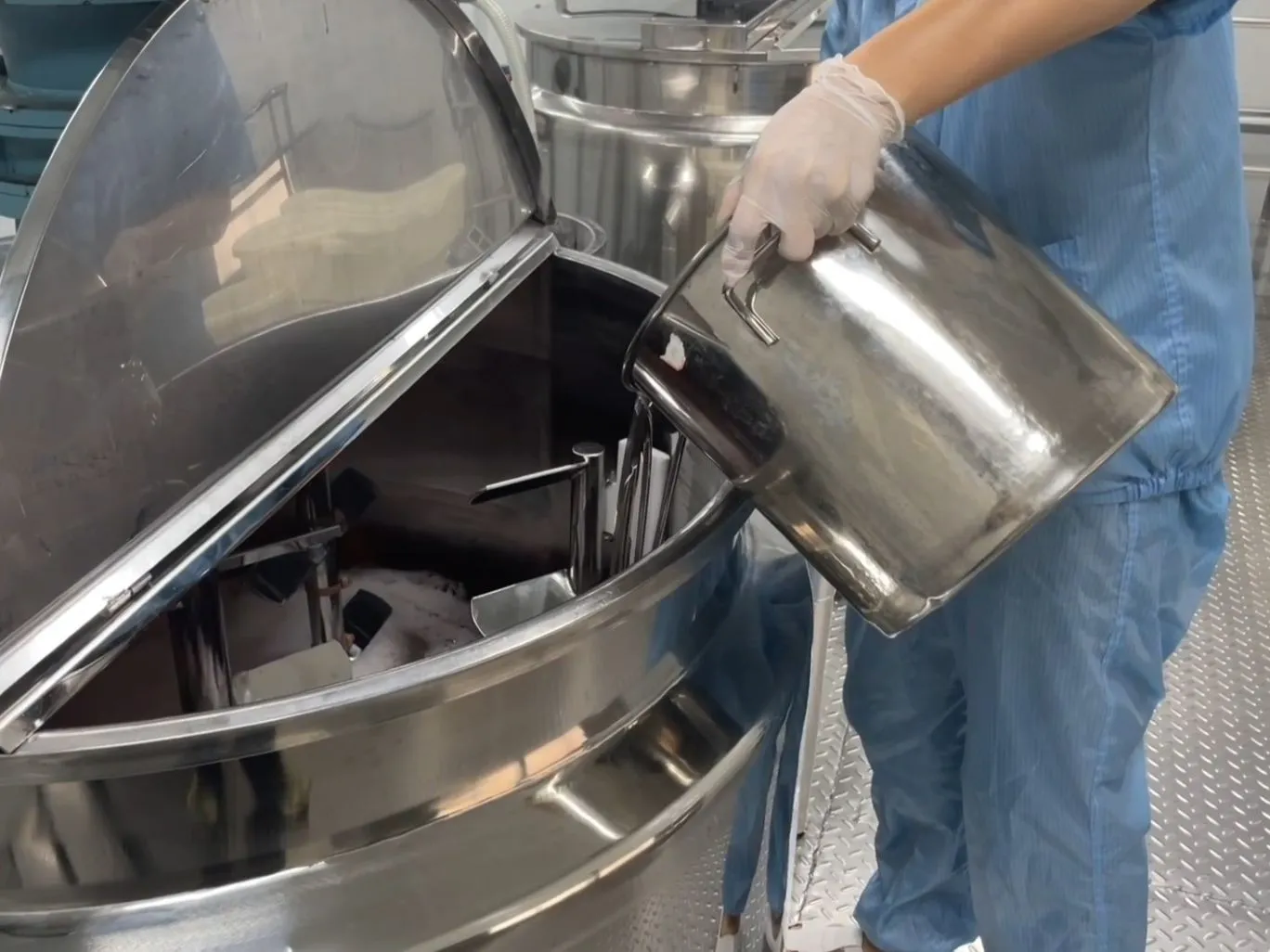 Mouthwash Formulation Mixing