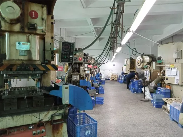 Power Strips Socket Housing Injection Mold Copper Stamping