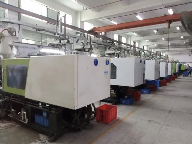 Robot Cleaner Injection Molding