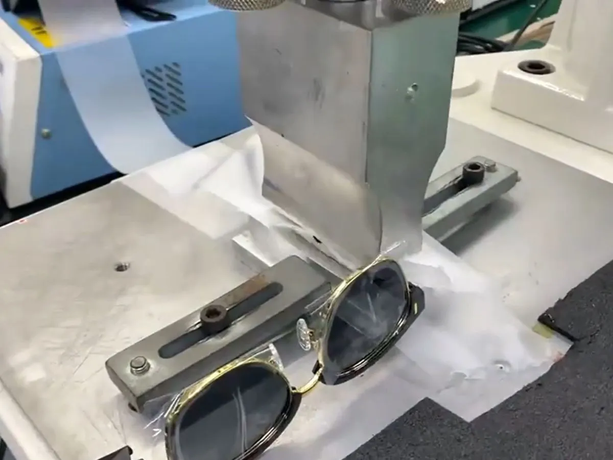 Smart Glasses Final Assembly