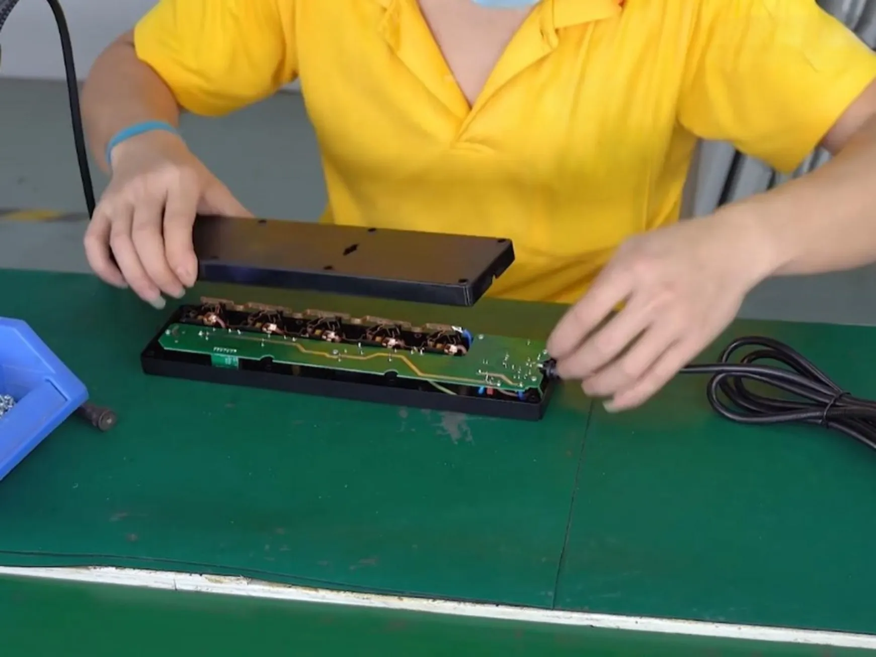 Smart Plugs Final Assembly