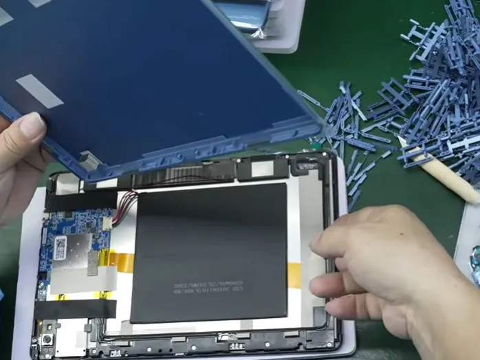 Tablets Casing Assembly