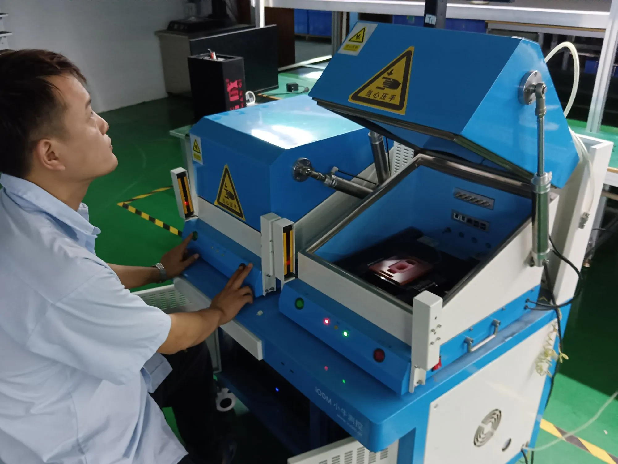 Wireless Earbuds Function Testing & Software Flashing