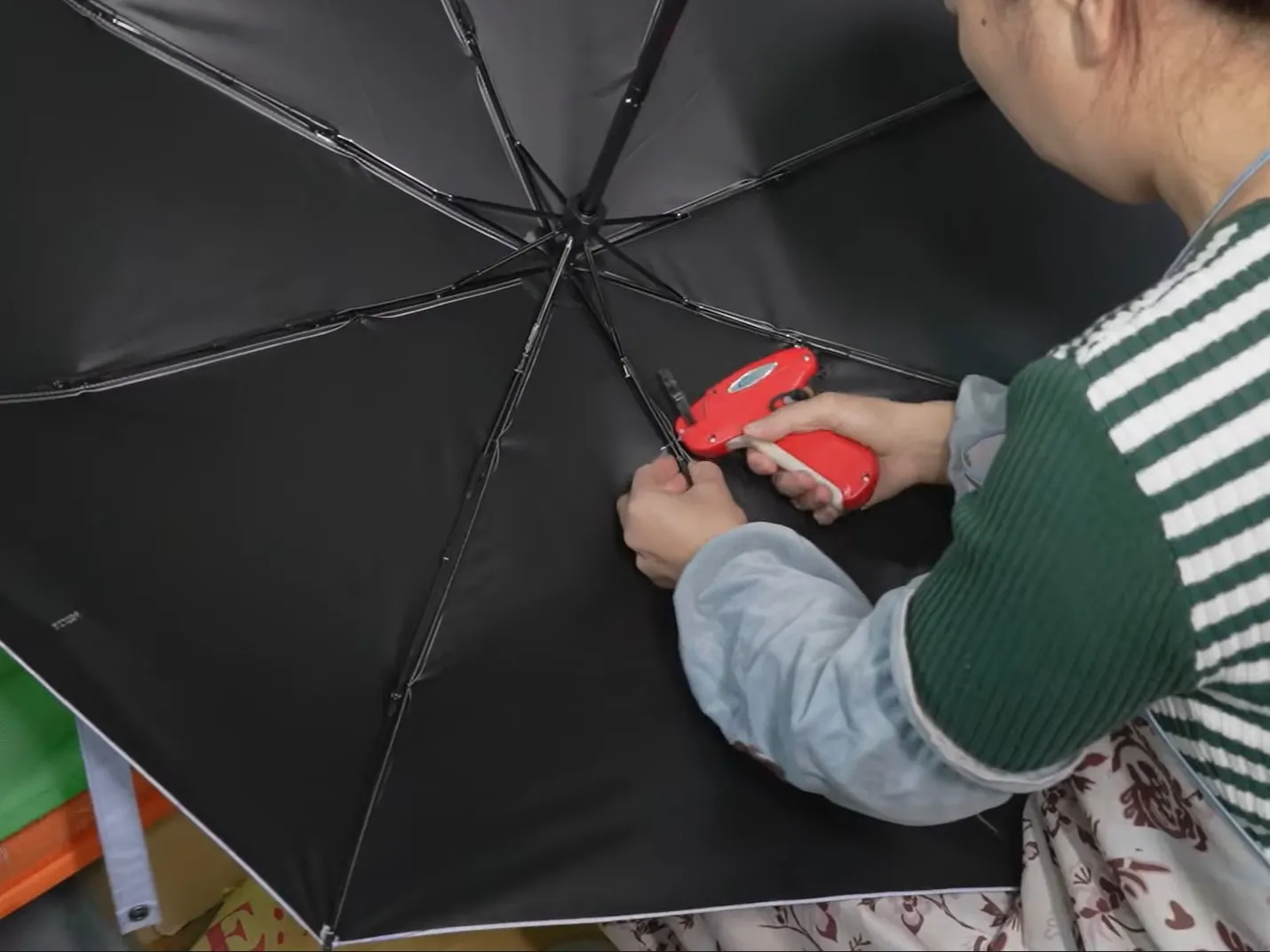 Umbrellas Canopy Frame Attachment